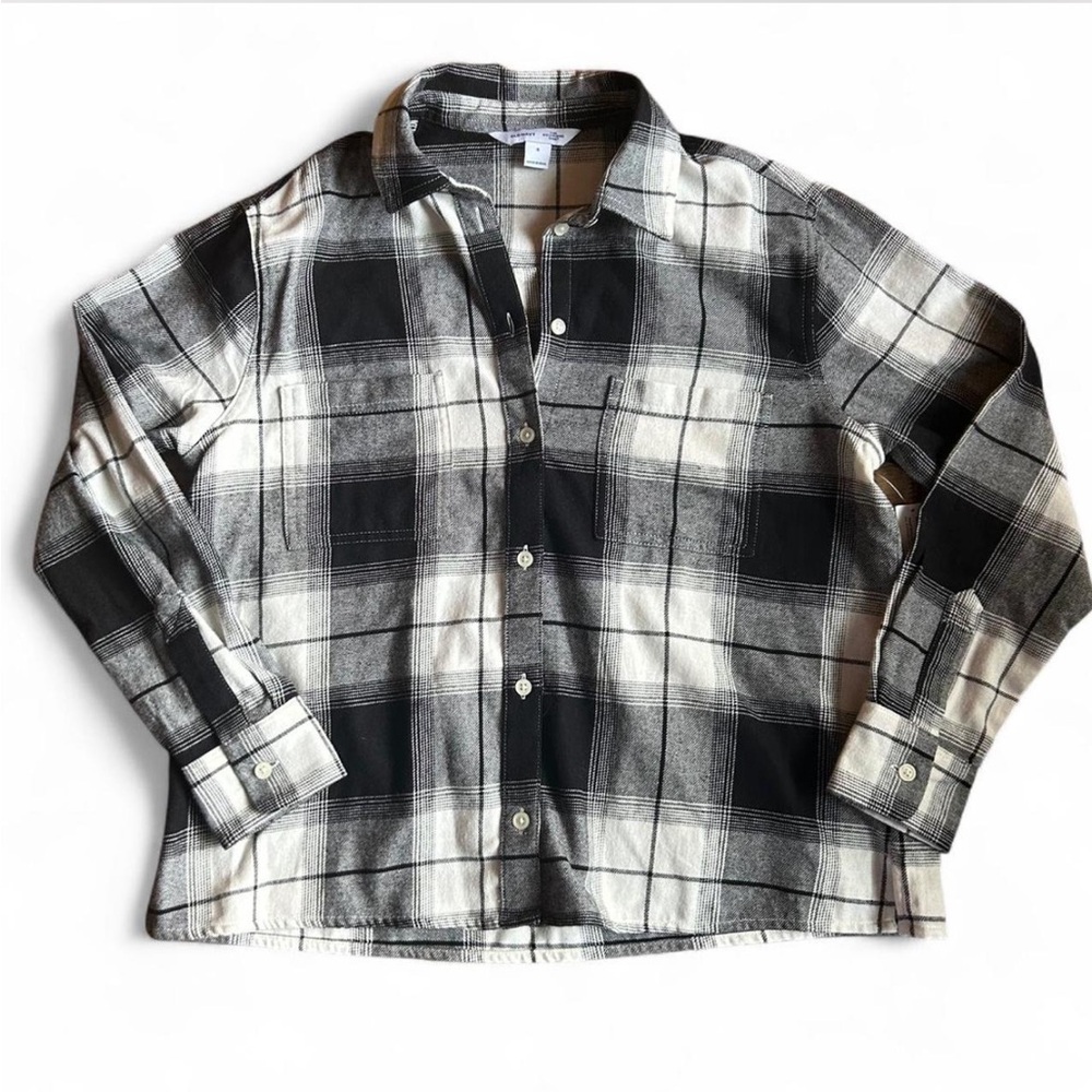 NWT Old Navy Black and White Plaid Boyfriend Shirt